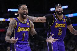 开云体育下载-湖人力克独行侠，浓眉23+10防守团队的简单介绍