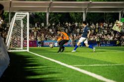 开云体育平台APP-足球领域的对抗将在球场上展开