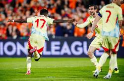 开云体育中国-荷兰碾压希腊，伊布点燃赛场