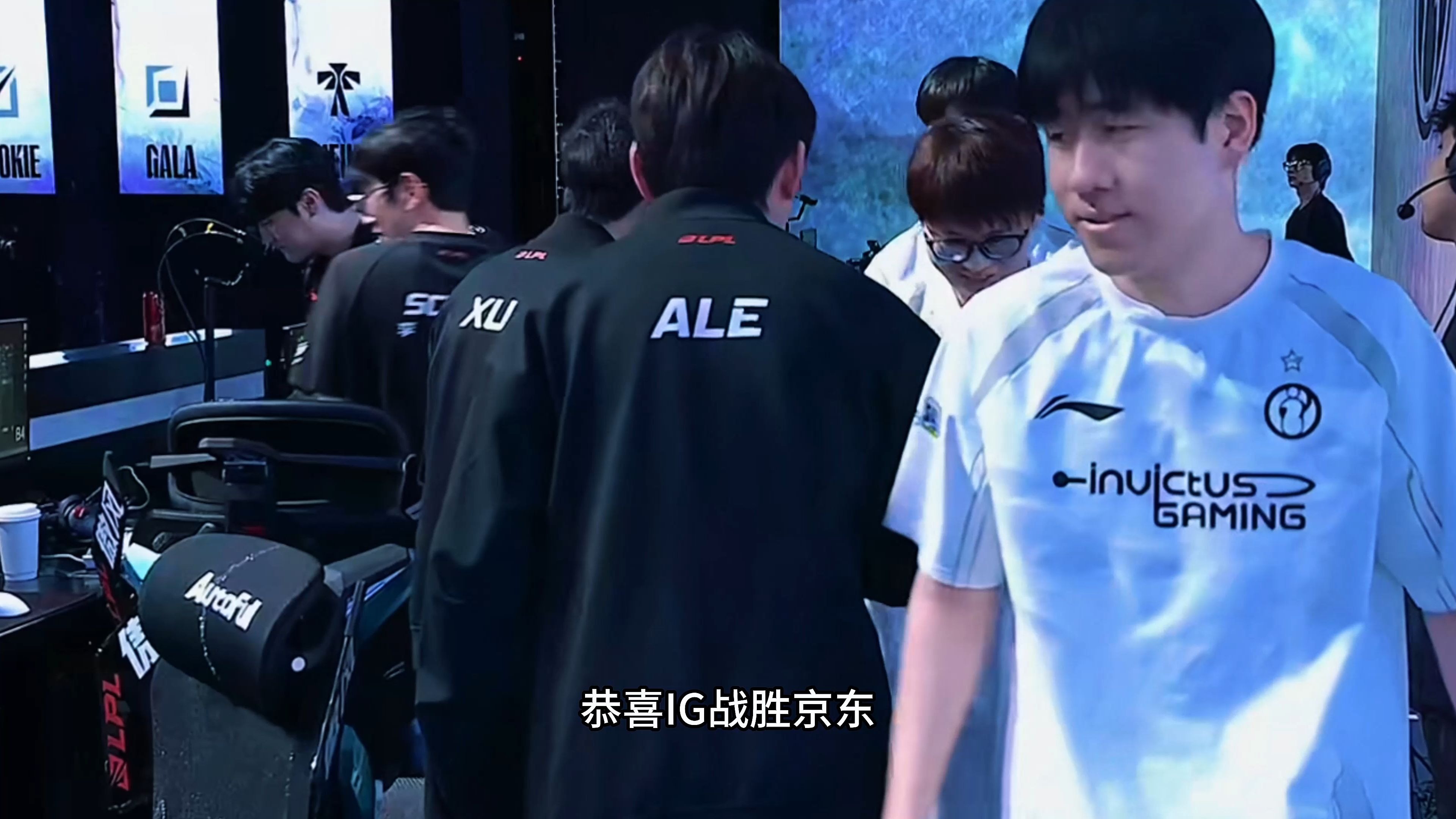 100T绝杀G2，Scout开启传奇时刻小组赛2:0（首尔）