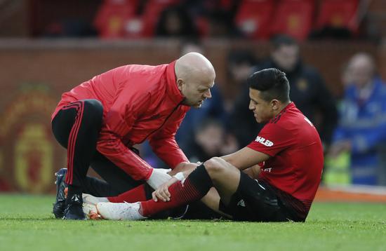 马德里竞技翻盘阿森纳,范佩西一己之力扛起全队的简单介绍 马德里竞技翻盘阿森纳,范佩西一己之力扛起全队的简单介绍