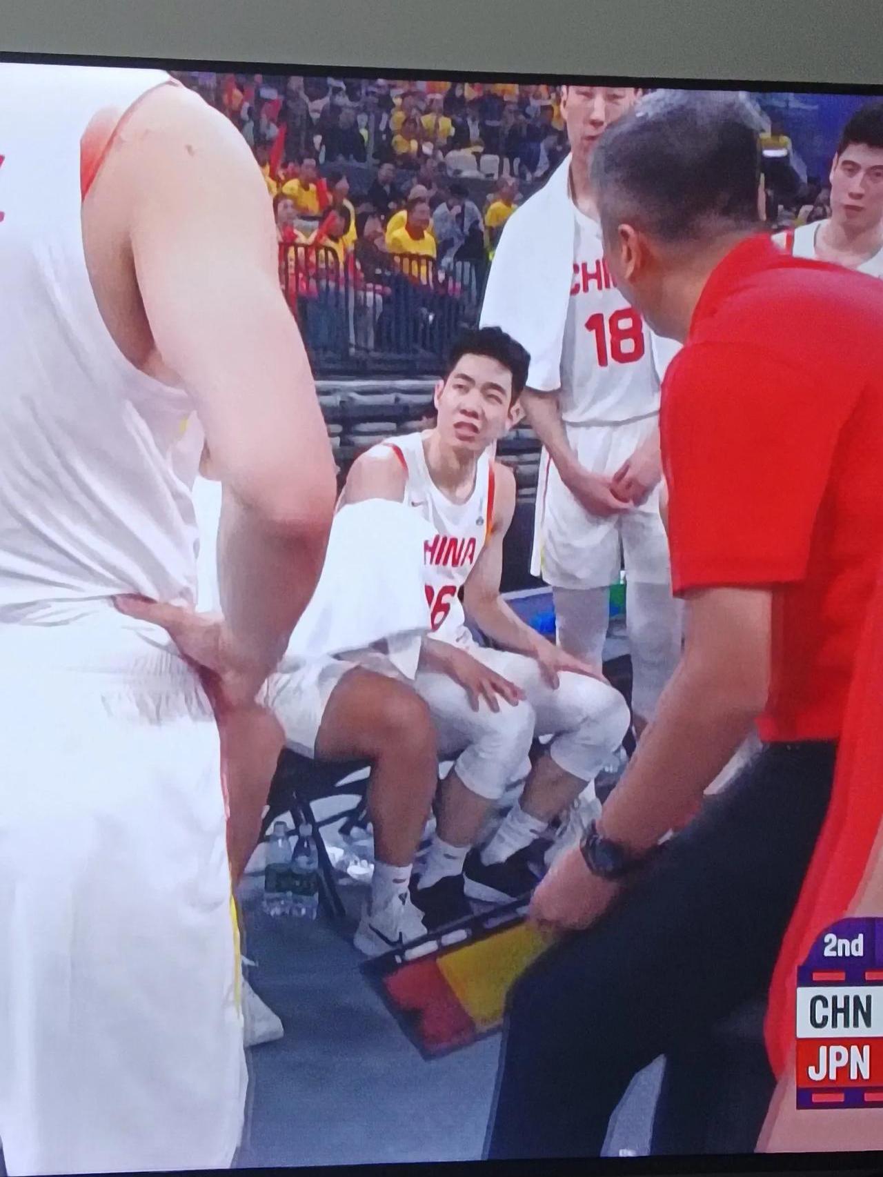 日本男篮险胜菲律宾男篮，艾顿打破历史纪录的简单介绍