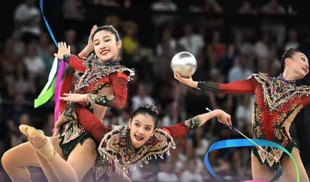 场面火爆!体操观众席沸腾不已 场面火爆!体操观众席沸腾不已