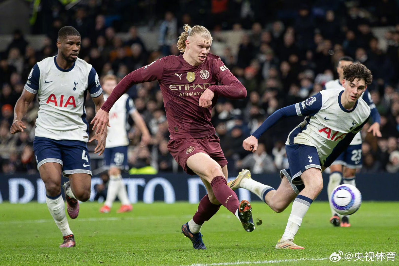 罗马横扫比利时，哈兰德高光表现